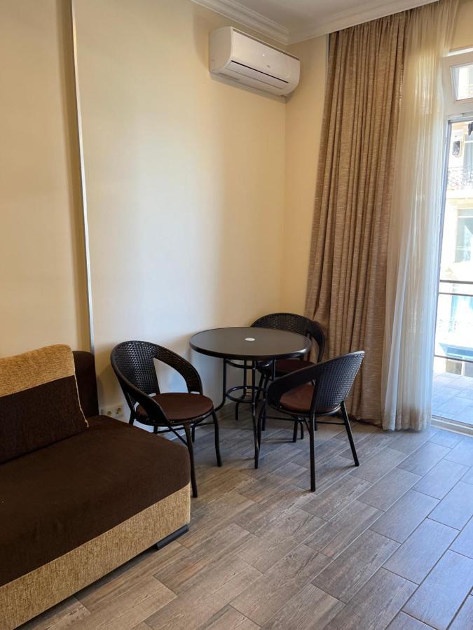 Kristo Apartment